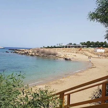 Queen Valeria * Protaras