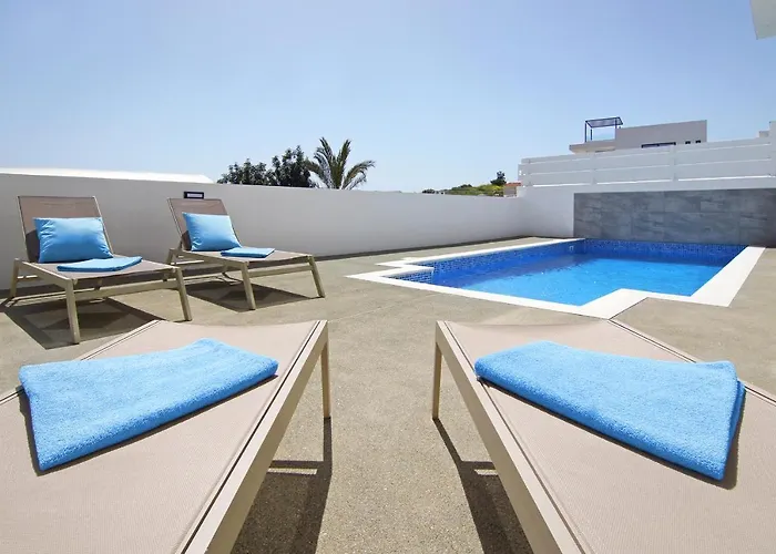 Queen Valeria * Protaras