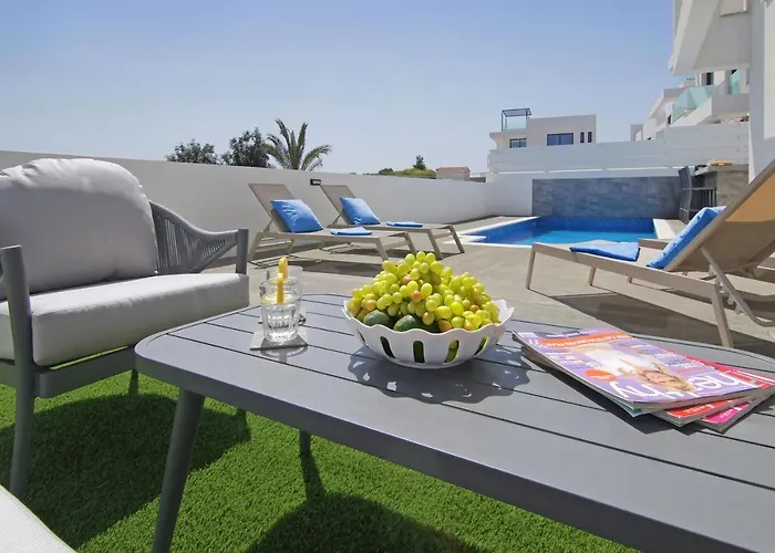 Queen Valeria Villa *